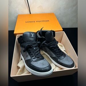 Louis Vuitton rivoli eclipse sneakers ❌SOLD❌